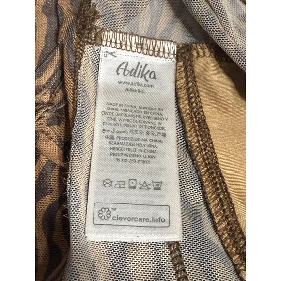 Adika Women's Animal Print Brown and Black Crop top Size L - Picture 8 of 8